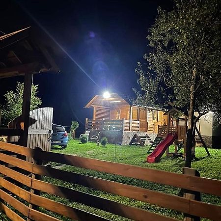הוילה Bihać Wooden House Ripac מראה חיצוני תמונה
