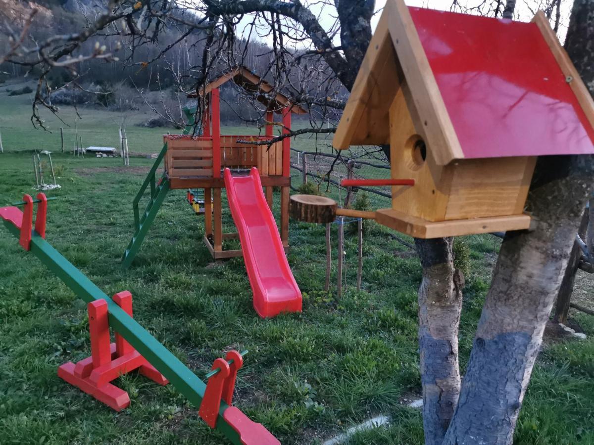 הוילה Bihać Wooden House Ripac מראה חיצוני תמונה